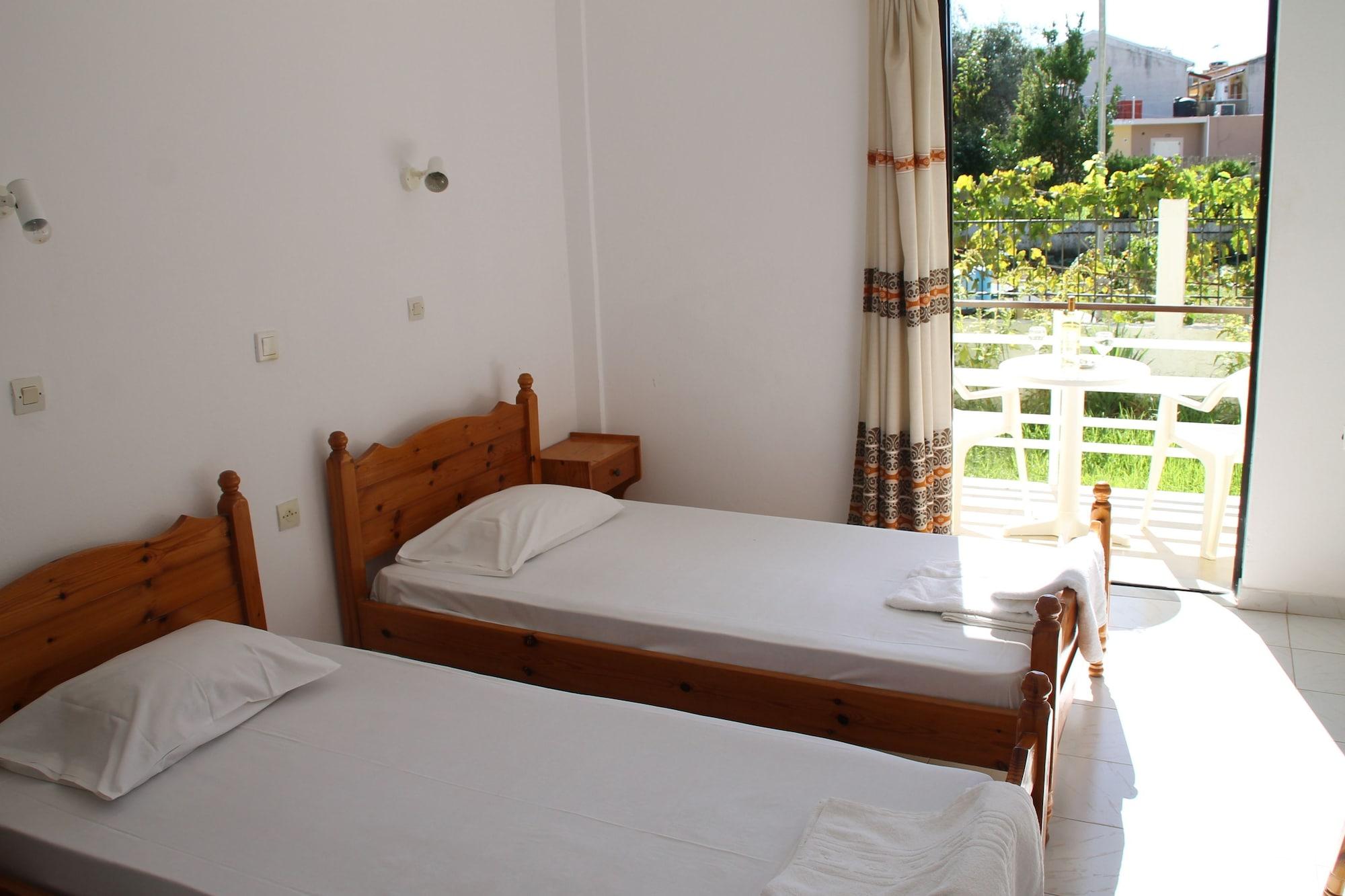 Kavos Central Gardens Aparthotel Kültér fotó