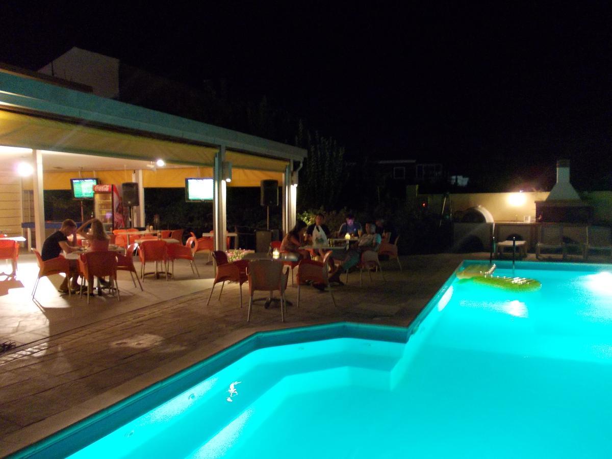 Kavos Central Gardens Aparthotel Kültér fotó