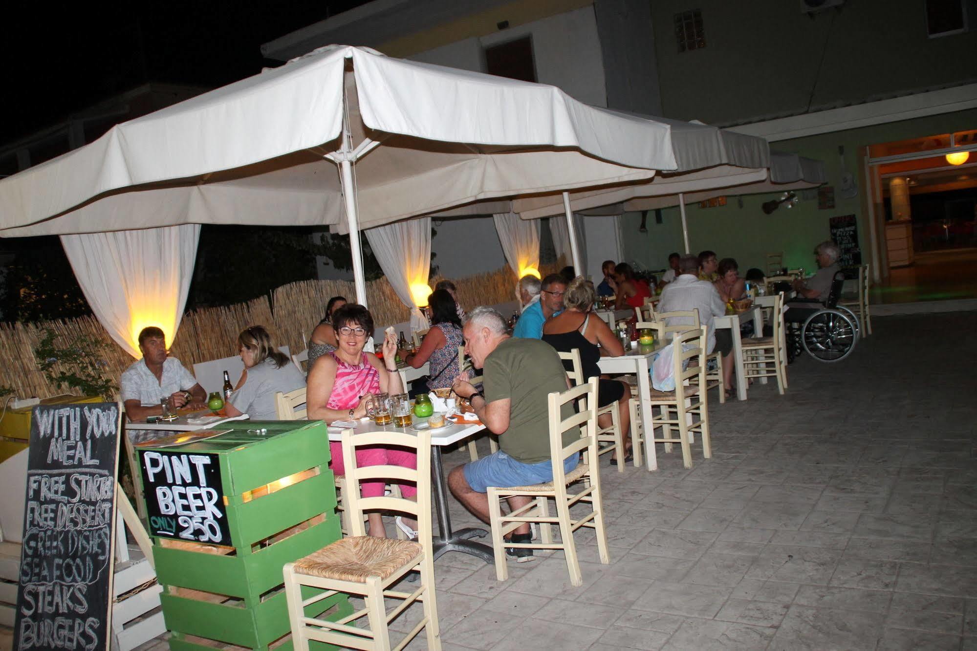 Kavos Central Gardens Aparthotel Kültér fotó